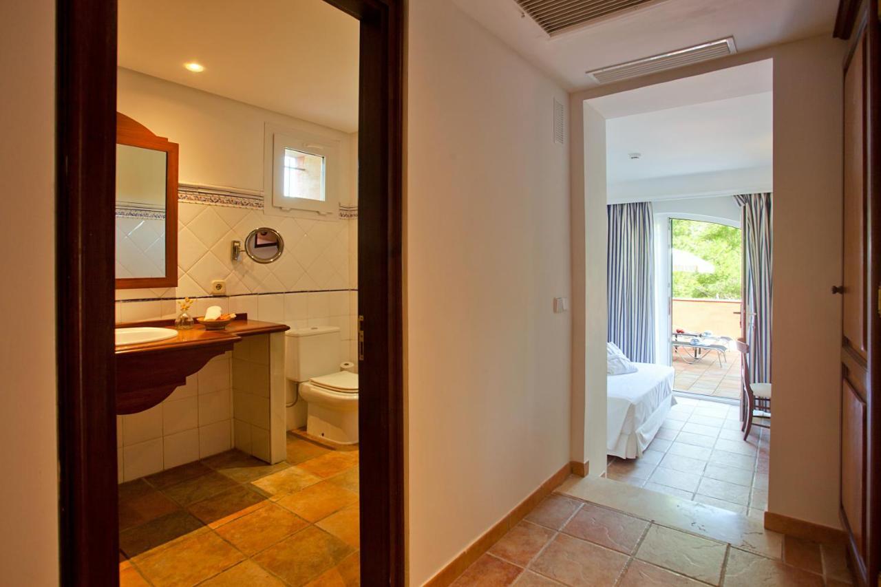 Hotel Cala Sant Vicenc - Adults Only Cala de Sant Vicenc المظهر الخارجي الصورة